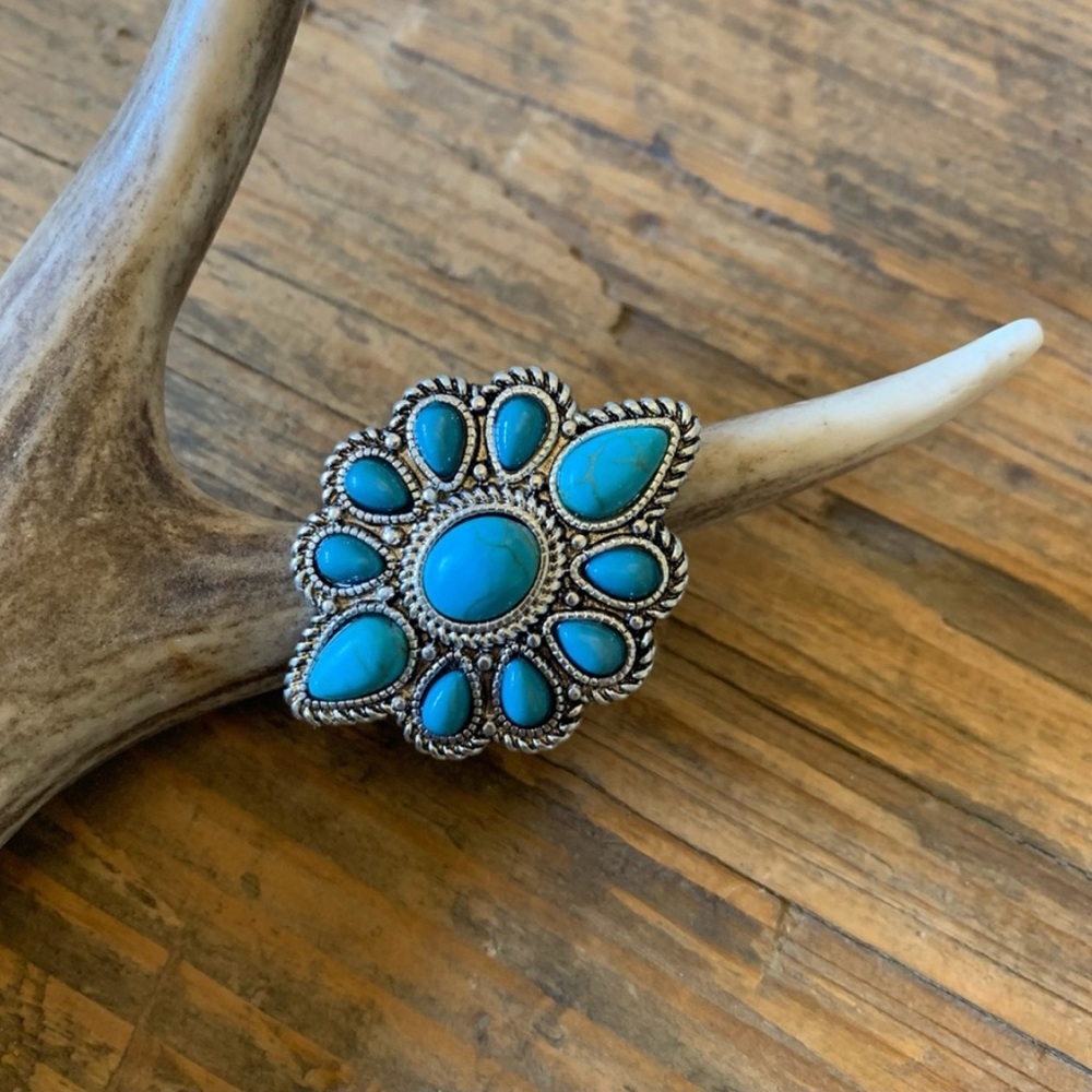Western Turquoise Blossom Silver Stone Ring